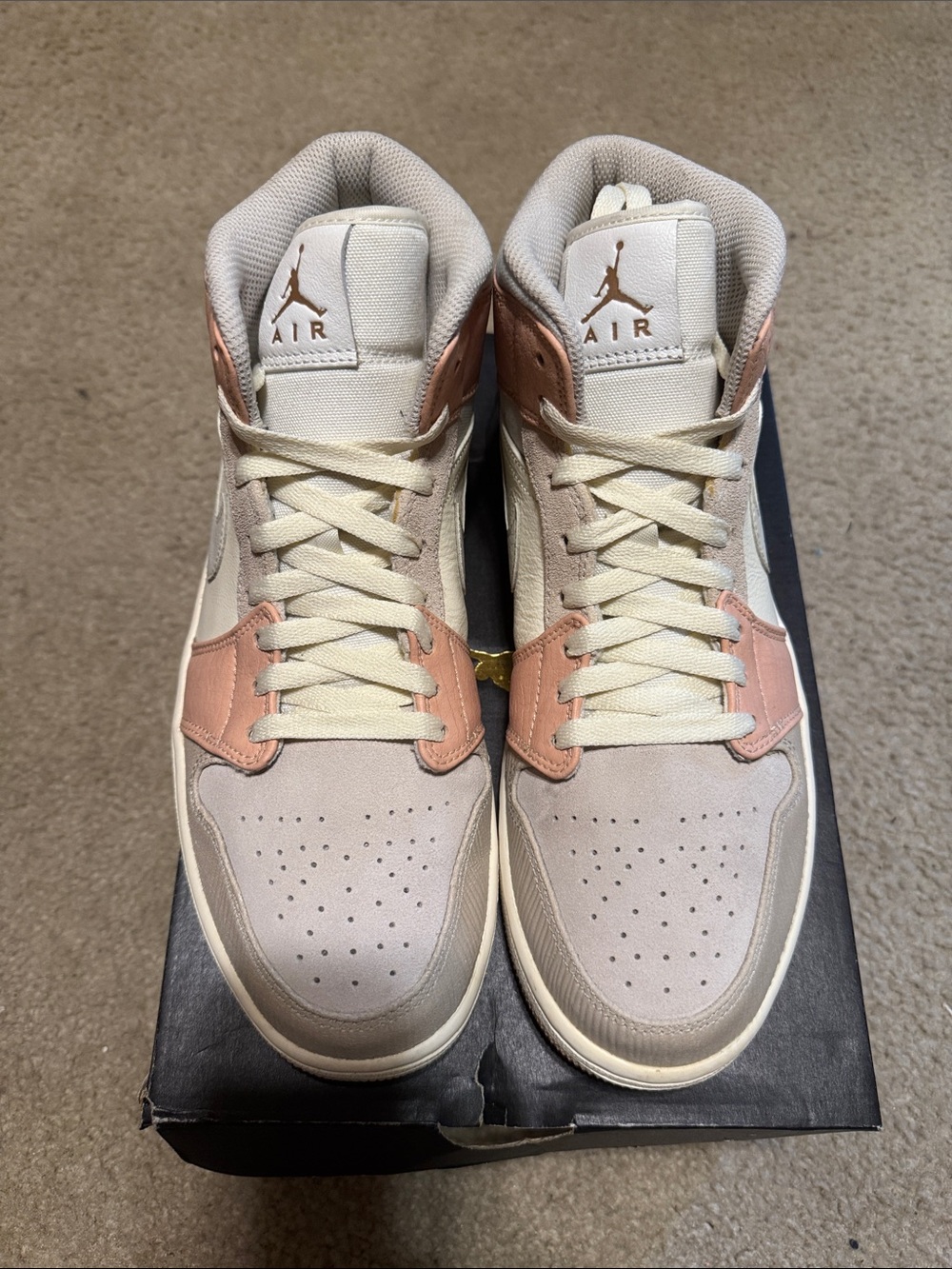 Jordan 1 Mid Sneakers - Cream & Rose